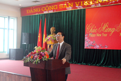 a gap mat can bo huu tri 1